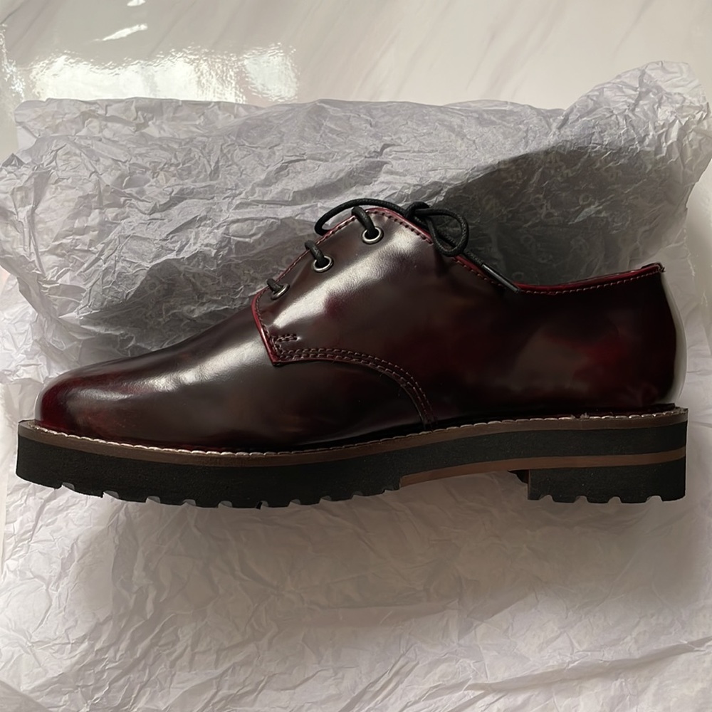 NEW • Leather Lace Up Flat Shoes - Picture 9 of 9